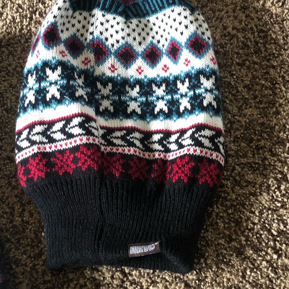 Muk Luks Infinity Scarf & Hat Set Reversible - Picture 2 of 6